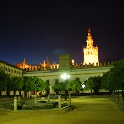 Sevilla bei Nacht
